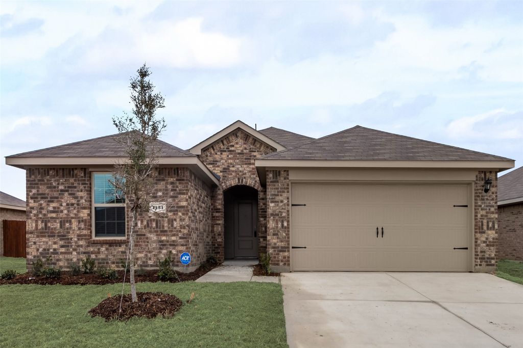 1131 Elijah Way, Dallas, TX 75253