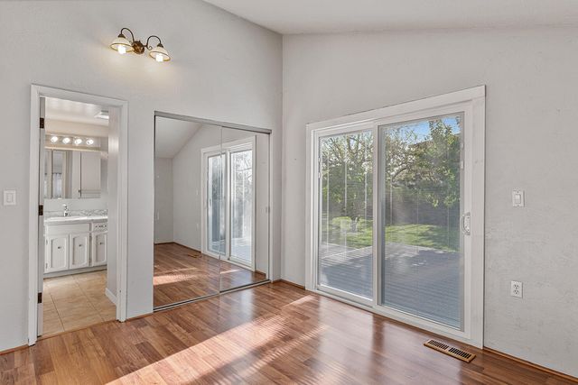 1245 Valley View Drive, Medford, OR 97504