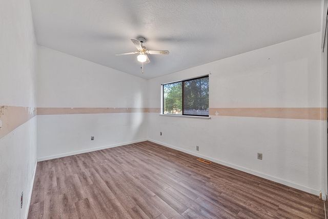 1245 Valley View Drive, Medford, OR 97504