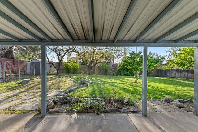 1245 Valley View Drive, Medford, OR 97504