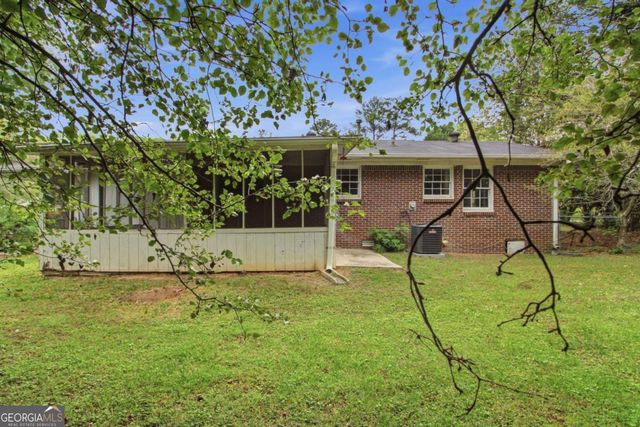207 Oldenburg Drive, Riverdale, GA 30274