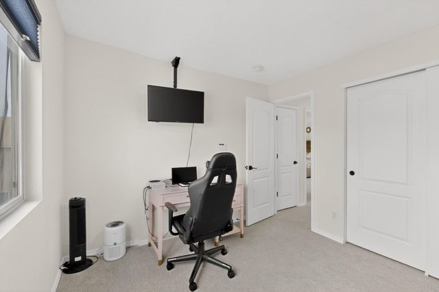 6048 Park Hill Avenue NW, Albuquerque, NM 87114