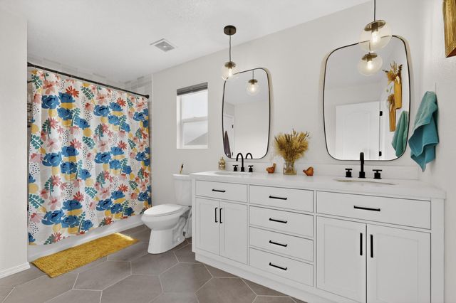 6048 Park Hill Avenue NW, Albuquerque, NM 87114