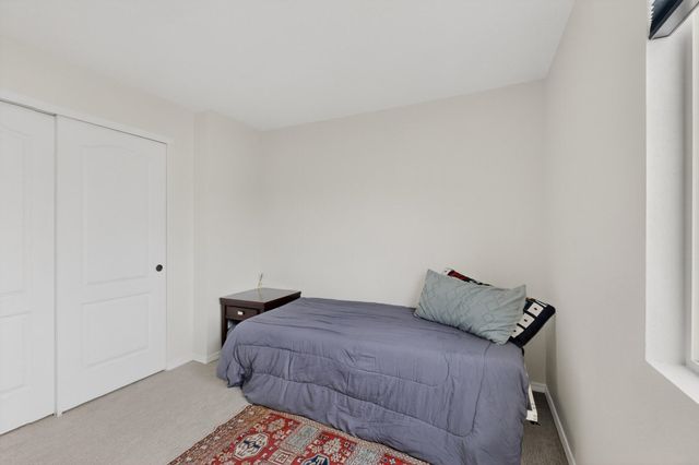 6048 Park Hill Avenue NW, Albuquerque, NM 87114