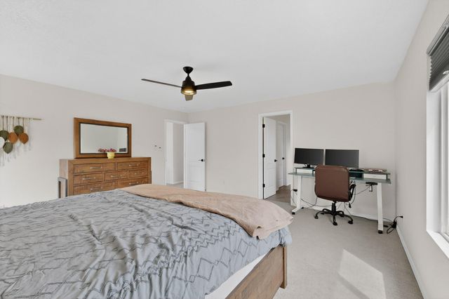 6048 Park Hill Avenue NW, Albuquerque, NM 87114