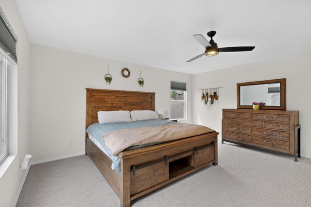 6048 Park Hill Avenue NW, Albuquerque, NM 87114