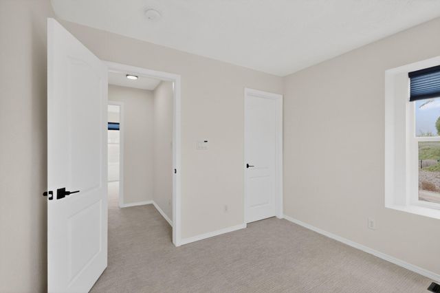6048 Park Hill Avenue NW, Albuquerque, NM 87114