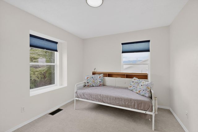 6048 Park Hill Avenue NW, Albuquerque, NM 87114