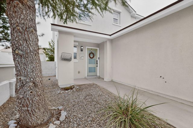 6048 Park Hill Avenue NW, Albuquerque, NM 87114