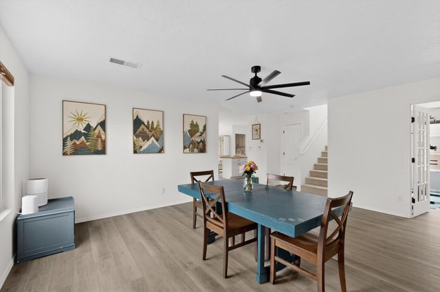 6048 Park Hill Avenue NW, Albuquerque, NM 87114