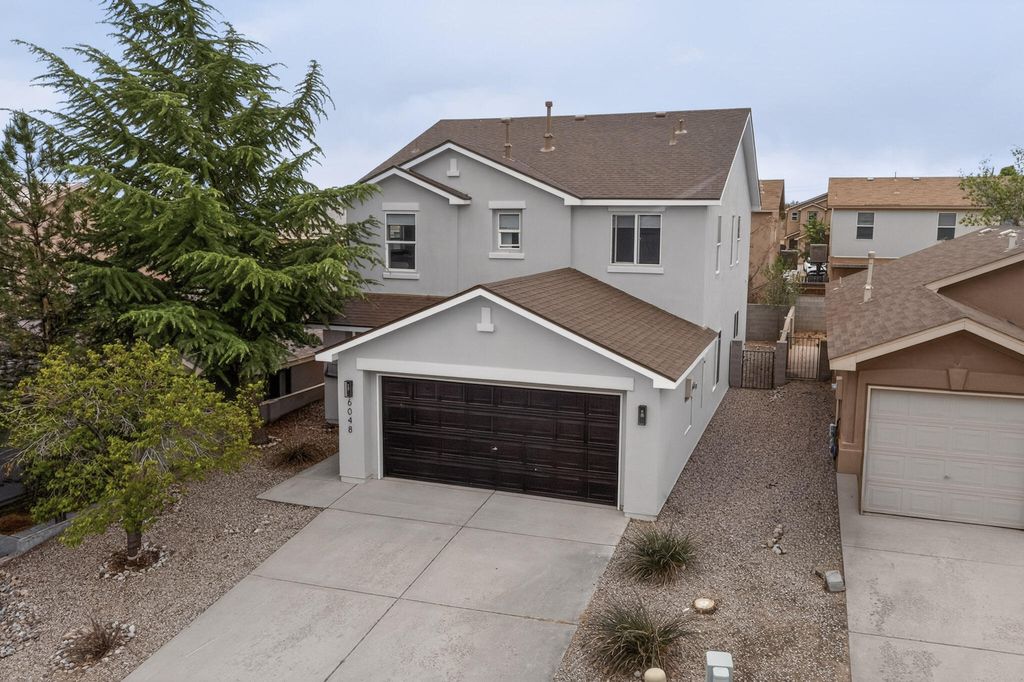 6048 Park Hill Avenue NW, Albuquerque, NM 87114
