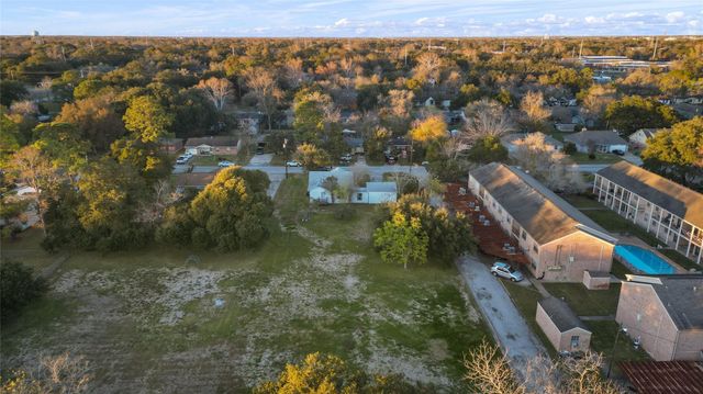 2027 Scott Street, La Marque, TX 77568