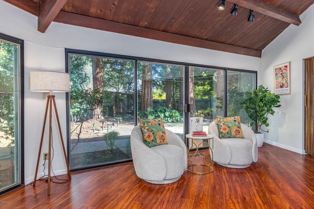 1744 Danielson Ct, Carmichael, CA 95608