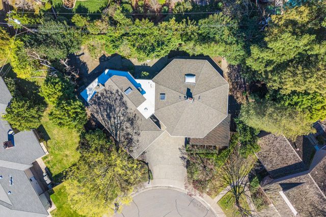 1744 Danielson Ct, Carmichael, CA 95608