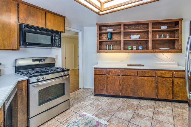 1744 Danielson Ct, Carmichael, CA 95608