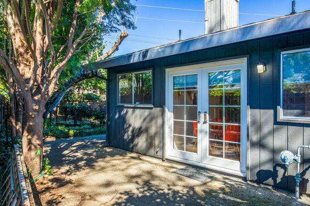 1744 Danielson Ct, Carmichael, CA 95608