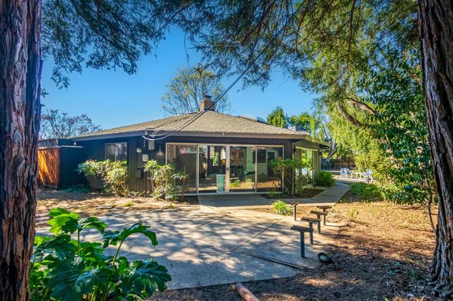 1744 Danielson Ct, Carmichael, CA 95608