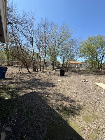 6067 Castle Queen, San Antonio, TX 78218