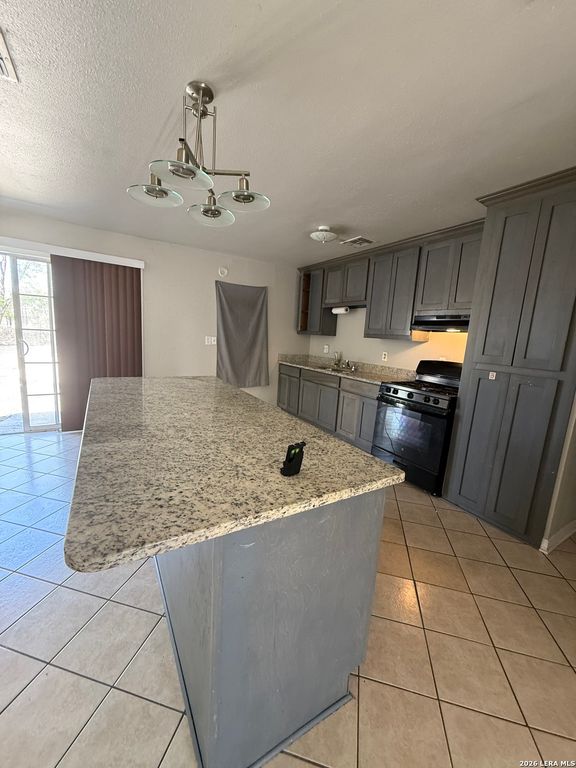 6067 Castle Queen, San Antonio, TX 78218