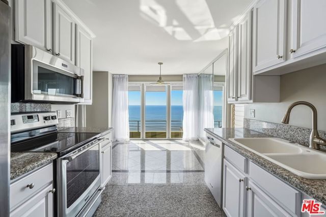 18065 Coastline Drive 3, Malibu, CA 90265