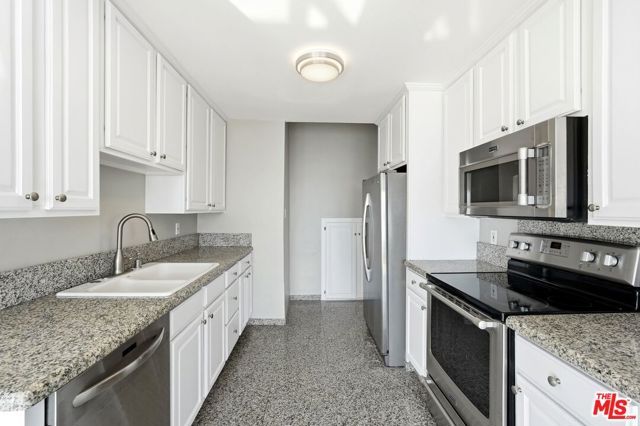 18065 Coastline Drive 3, Malibu, CA 90265