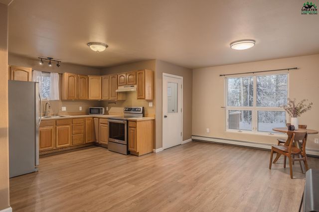 700 WAYNE WILLIAMS LANE, Fairbanks, AK 99712