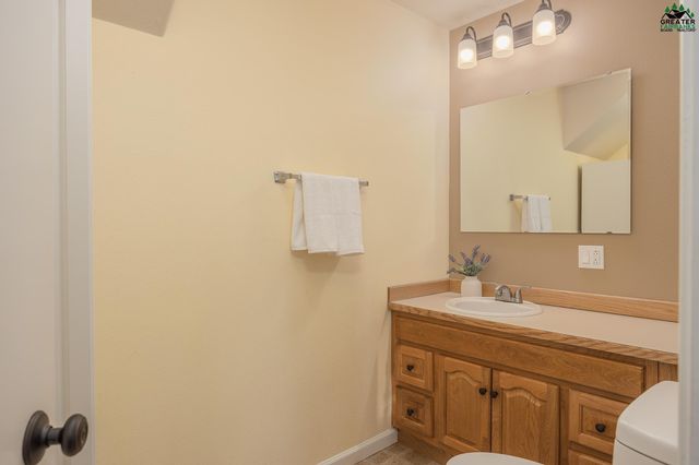 700 WAYNE WILLIAMS LANE, Fairbanks, AK 99712