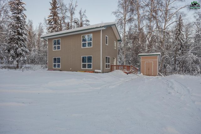 700 WAYNE WILLIAMS LANE, Fairbanks, AK 99712