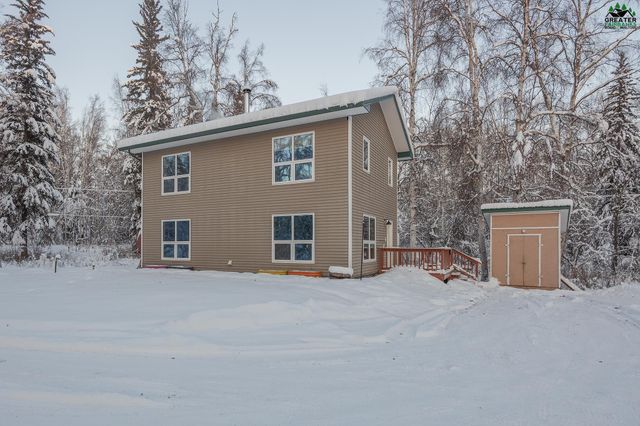 700 WAYNE WILLIAMS LANE, Fairbanks, AK 99712