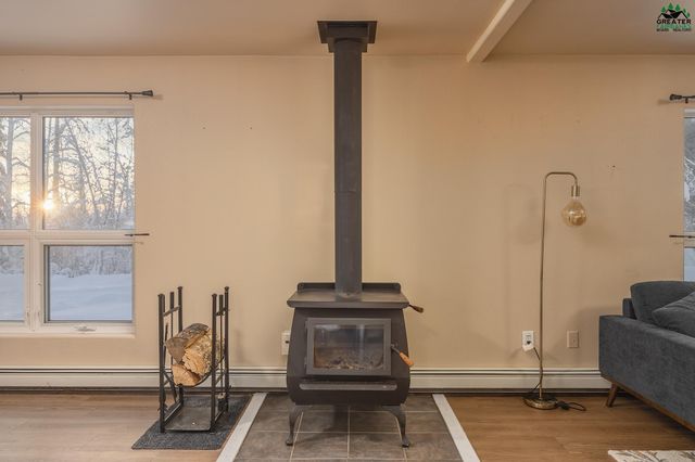 700 WAYNE WILLIAMS LANE, Fairbanks, AK 99712