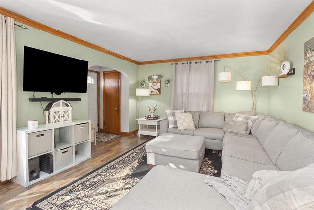 W229S8600 Big Bend DRIVE, Big Bend, WI 53103