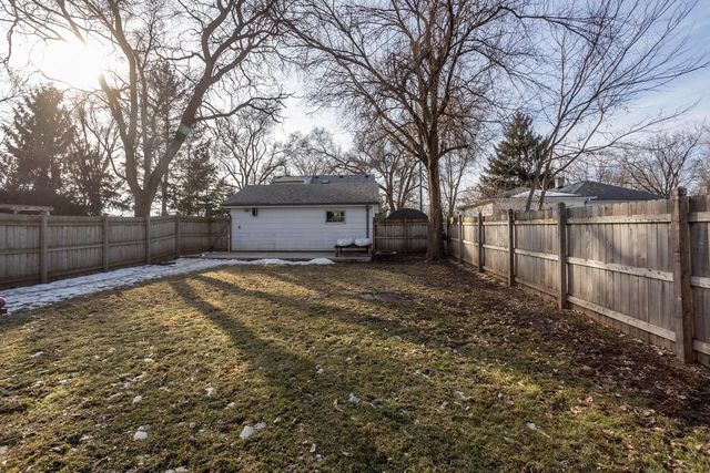 W229S8600 Big Bend DRIVE, Big Bend, WI 53103