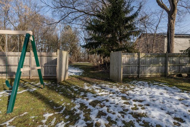 W229S8600 Big Bend DRIVE, Big Bend, WI 53103