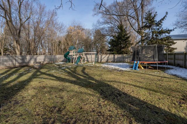 W229S8600 Big Bend DRIVE, Big Bend, WI 53103