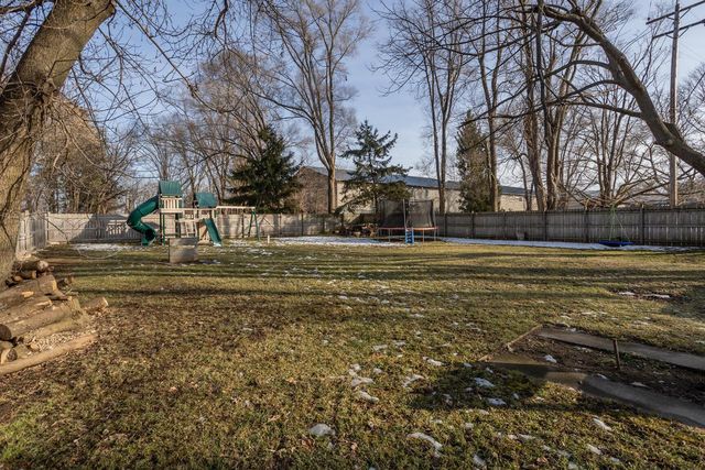 W229S8600 Big Bend DRIVE, Big Bend, WI 53103