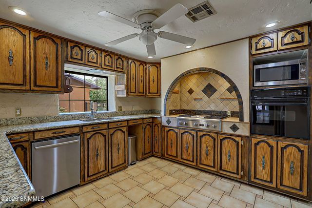 2713 Wildwind Road, Las Cruces, NM 88007