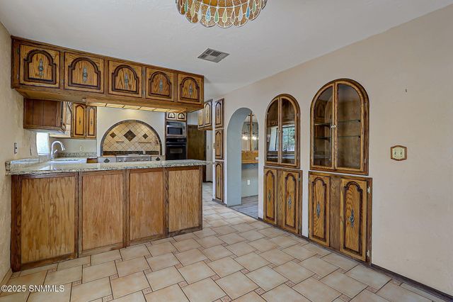 2713 Wildwind Road, Las Cruces, NM 88007