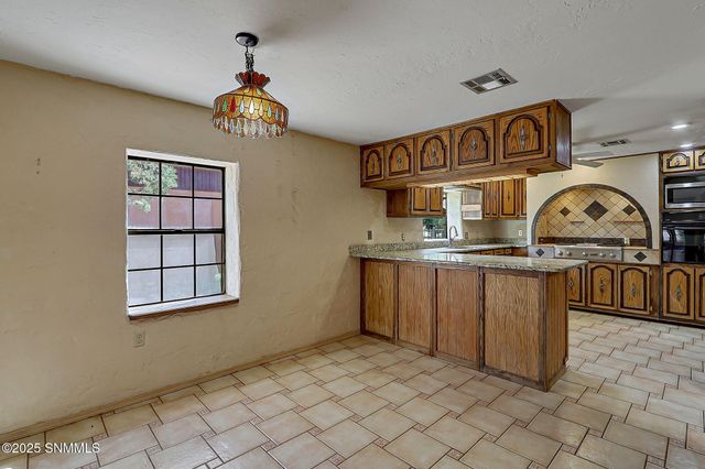 2713 Wildwind Road, Las Cruces, NM 88007