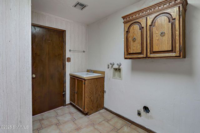 2713 Wildwind Road, Las Cruces, NM 88007
