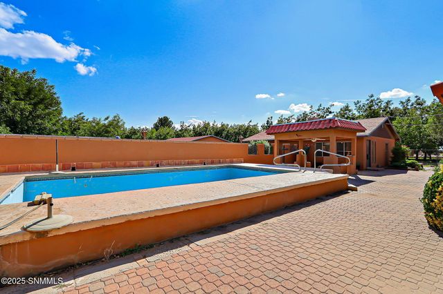 2713 Wildwind Road, Las Cruces, NM 88007