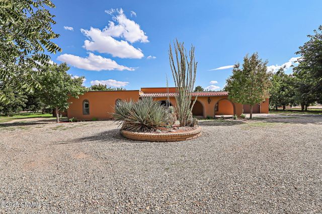 2713 Wildwind Road, Las Cruces, NM 88007