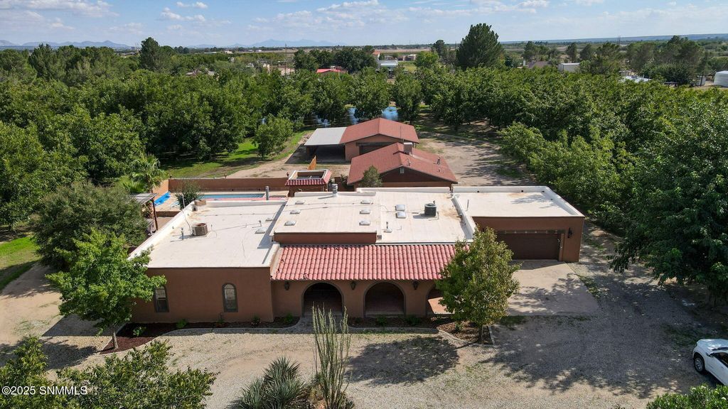 2713 Wildwind Road, Las Cruces, NM 88007