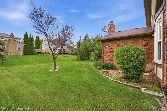 24843 White Plains Drive, Novi, MI 48374