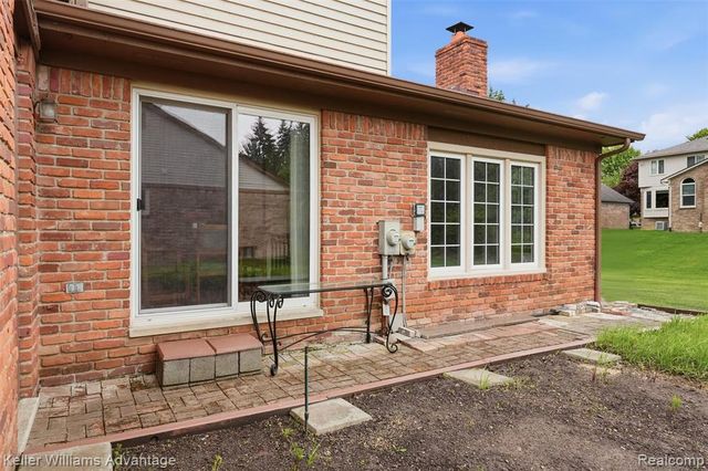 24843 White Plains Drive, Novi, MI 48374