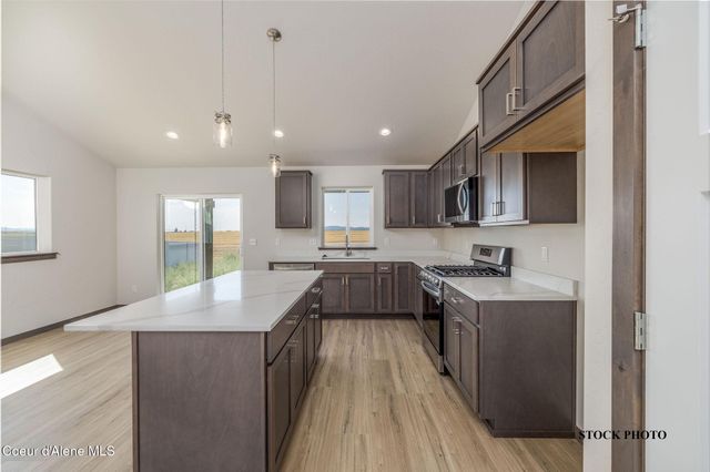 11989 N LENNON LN, Rathdrum, ID 83858