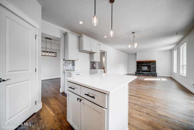 8986 BEDWELL ST, Rathdrum, ID 83858