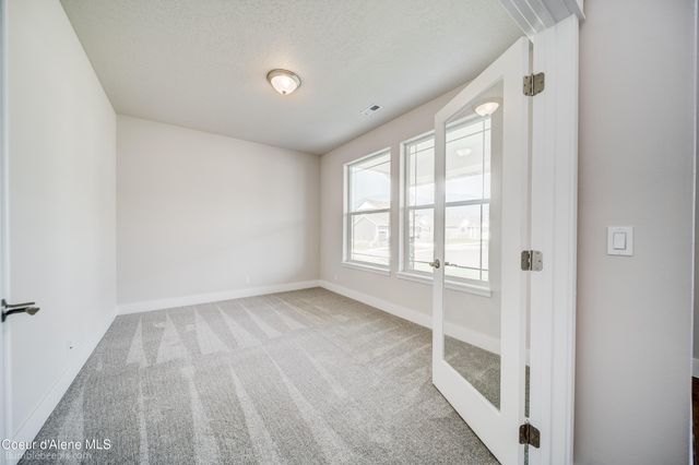 8986 BEDWELL ST, Rathdrum, ID 83858