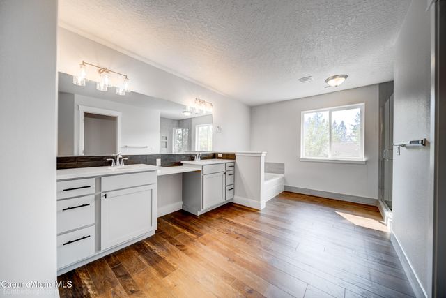 8986 BEDWELL ST, Rathdrum, ID 83858