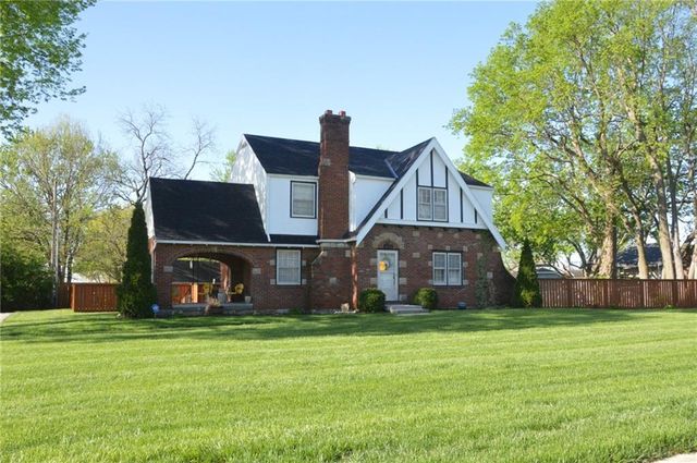 511 W North Avenue, Belton, MO 64012