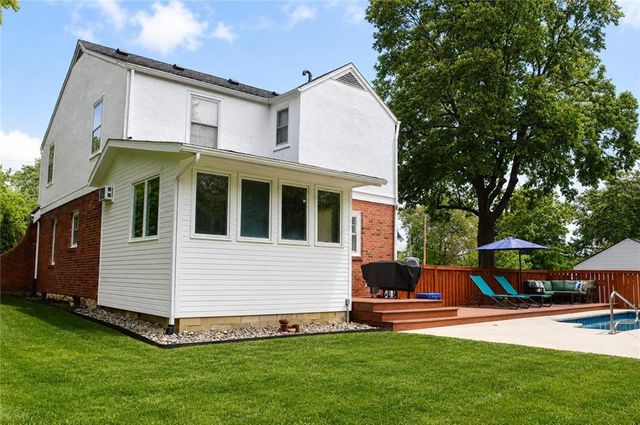 511 W North Avenue, Belton, MO 64012